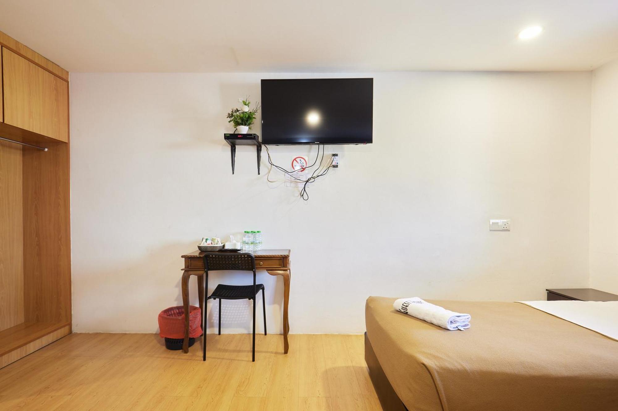 Uncle Guesthouse Куала-Тренгану Экстерьер фото